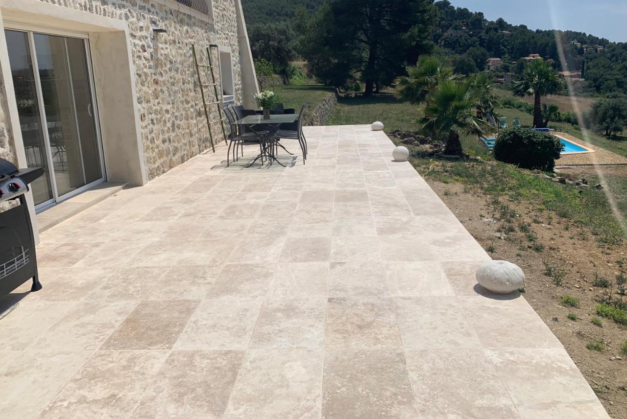 La Venturonne Appartement Neuf Rez De Jardin 45 M2 Vue Mer Et Vignes 10 Mn Des Plages Le Beausset Exteriér fotografie