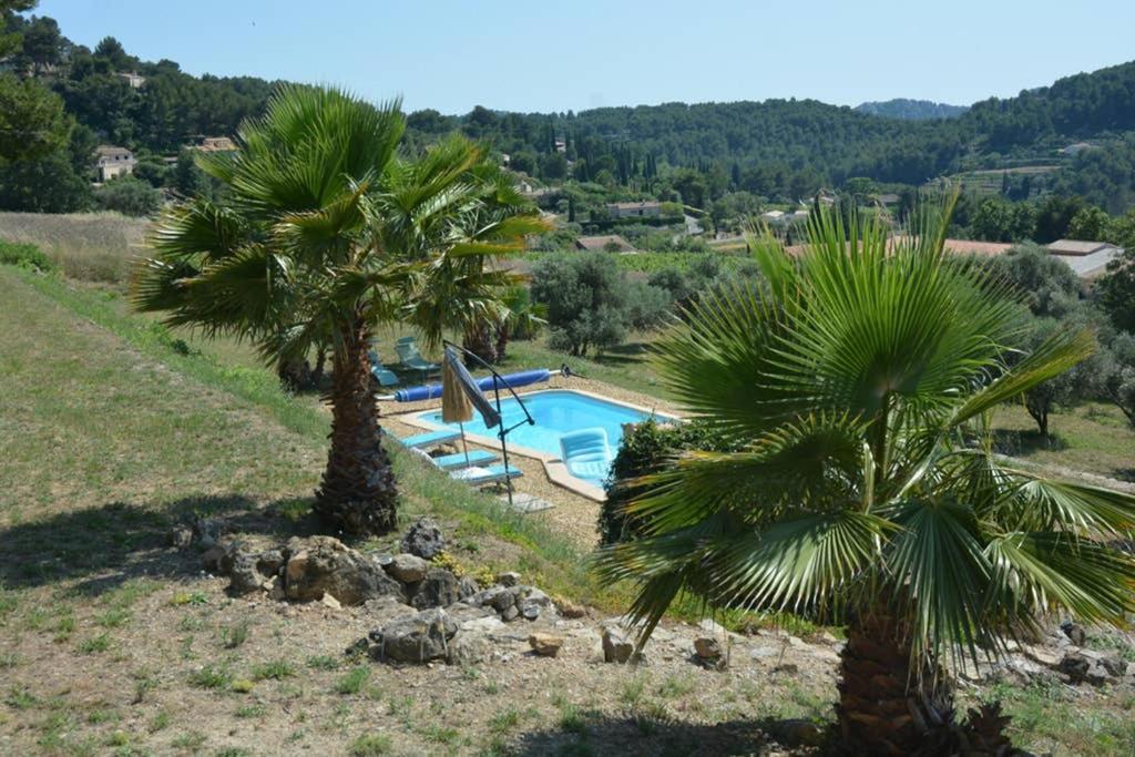 La Venturonne Appartement Neuf Rez De Jardin 45 M2 Vue Mer Et Vignes 10 Mn Des Plages Le Beausset Exteriér fotografie
