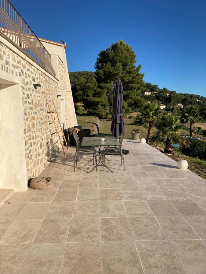 La Venturonne Appartement Neuf Rez De Jardin 45 M2 Vue Mer Et Vignes 10 Mn Des Plages Le Beausset Exteriér fotografie